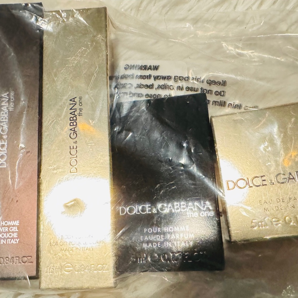 Dolce & Gabanna mini perfume sample set